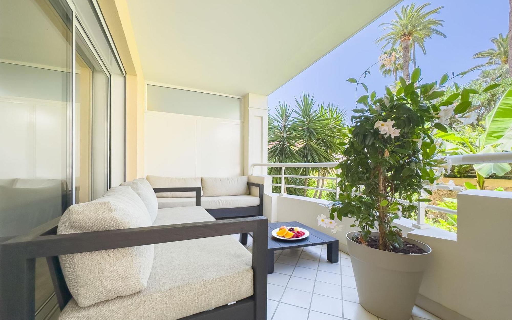 Le First By Winsome Destination Apartment Cannes Exterior photo